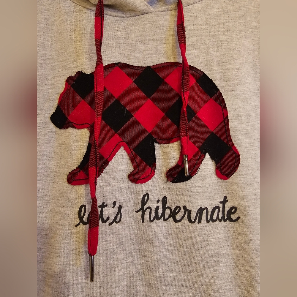 Maurices Graphic SweatShirt Size L